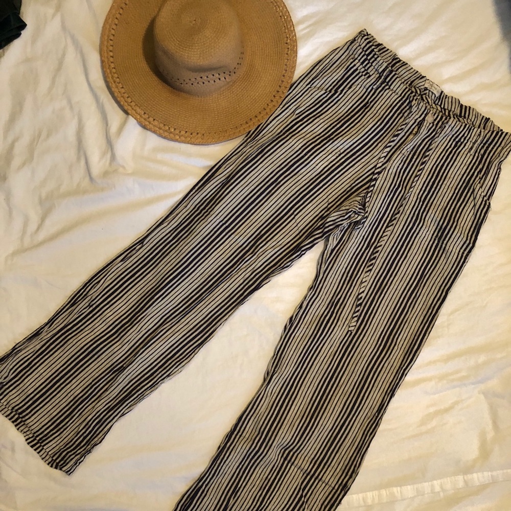 Just Living- wide leg cotton/linen pant